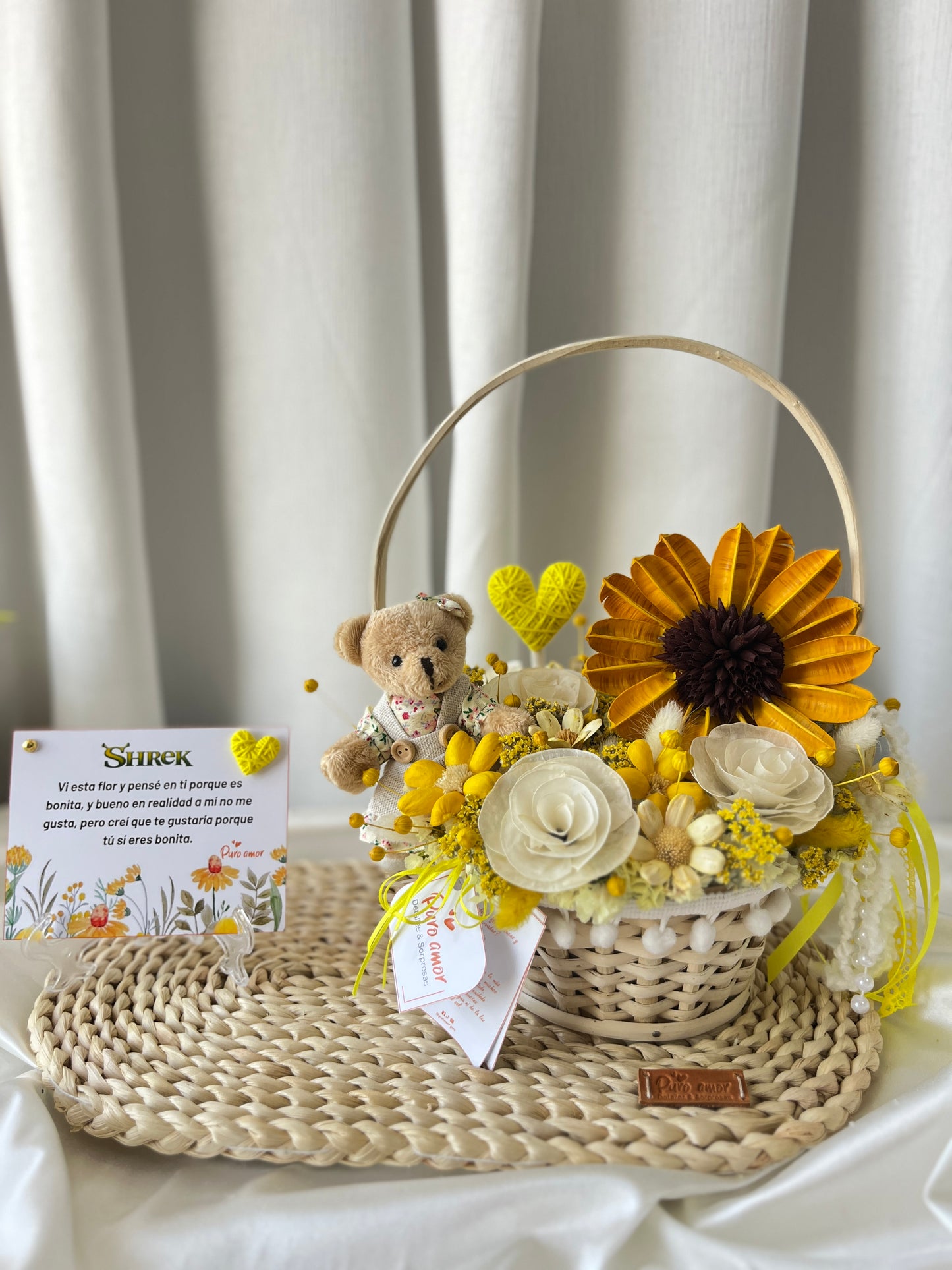 Canasta silvestre primaveral