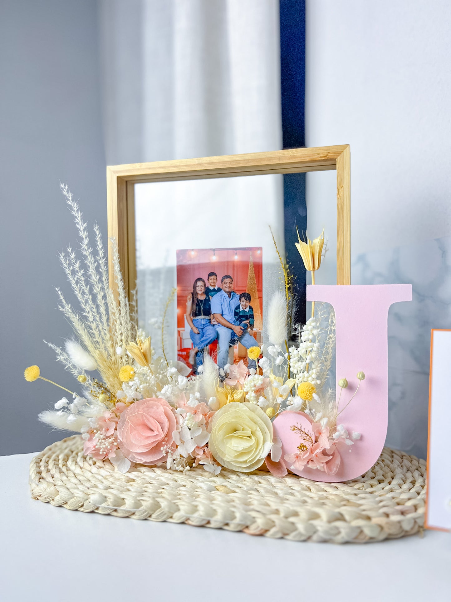 🤍 Cuadro retrato personalizable con flores preservadas